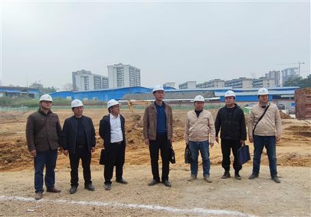 何勇到桂金分公司项目调研并与业主举行事情谈判