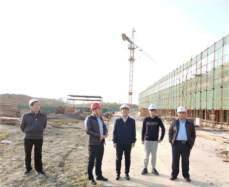 廖立波到四川眉山与业主谈判并到项目调研