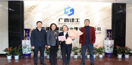 骆春燕到冶建公司开展“三八妇女节”慰问运动